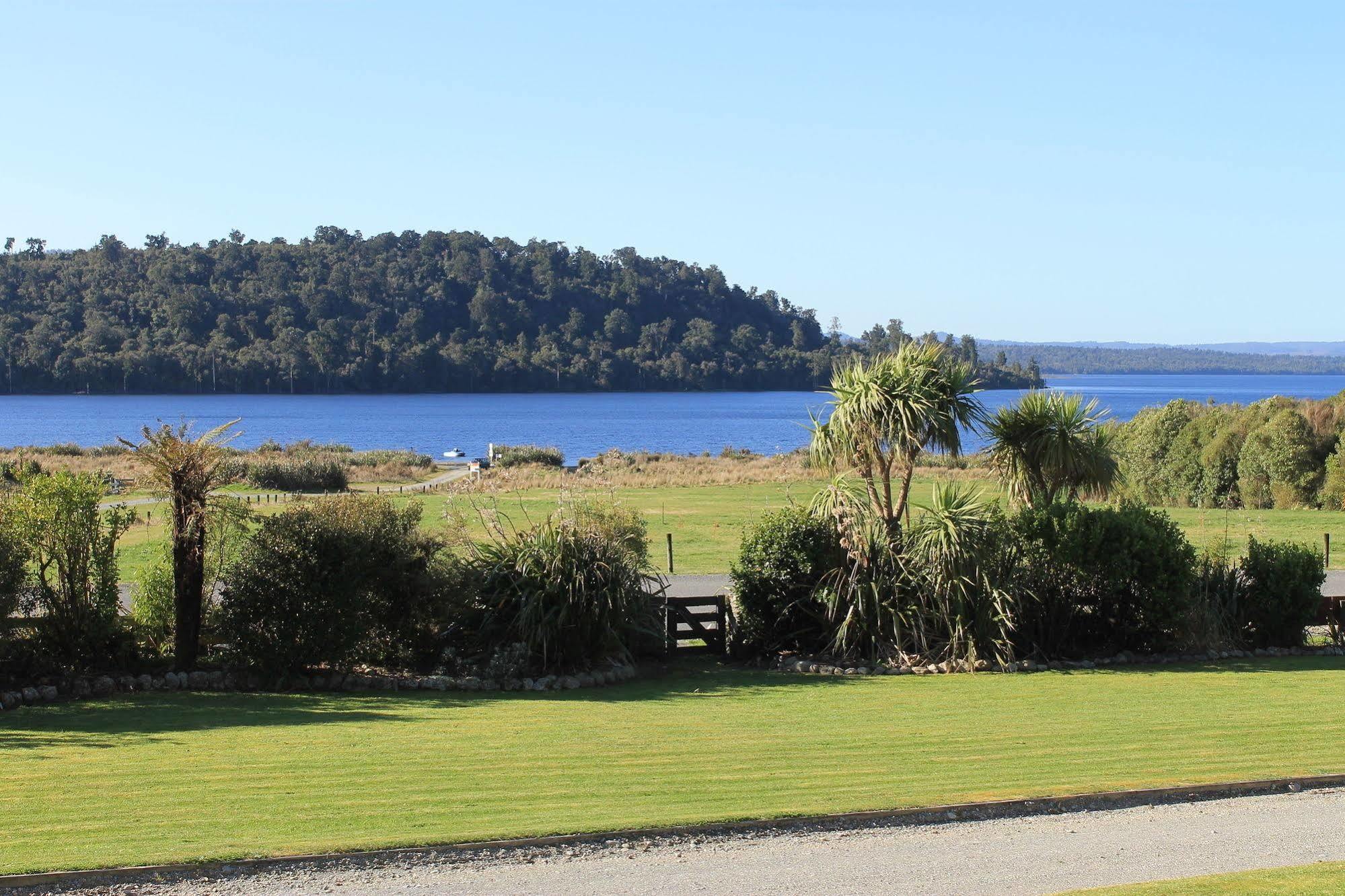 Lake Brunner Eco Lodge Moana Exteriör bild